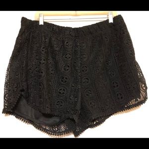 Lace shorts